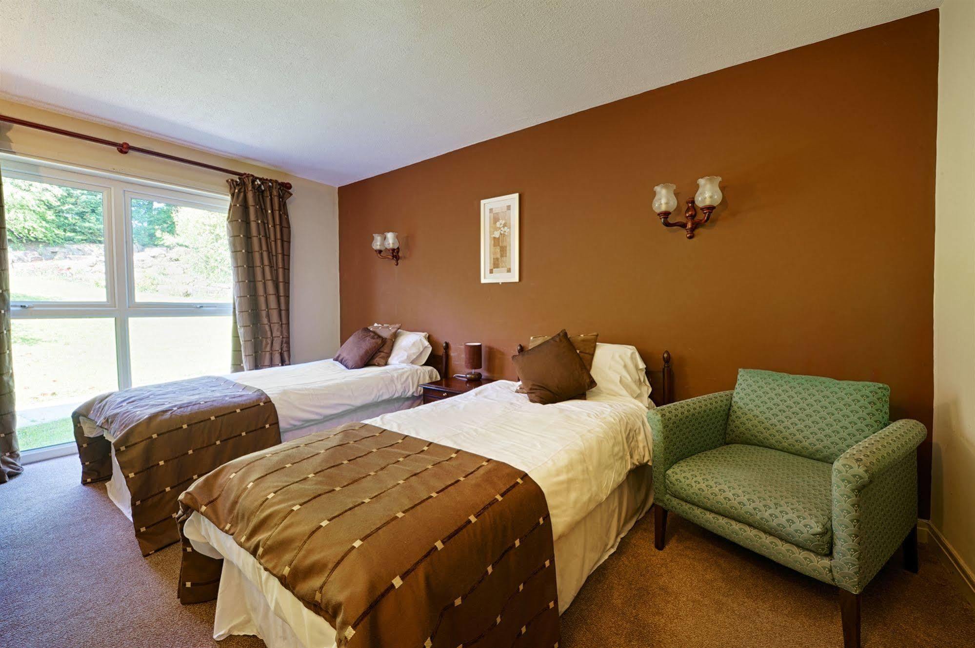 Clough Manor Hotel Denshaw Eksteriør billede